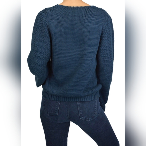 NWT sweater - Picture 2 of 3